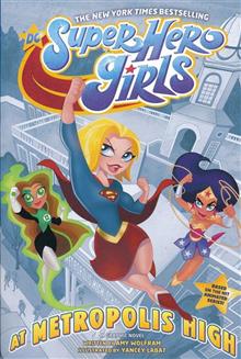 DC SUPER HERO GIRLS AT METROPOLIS HIGH TP